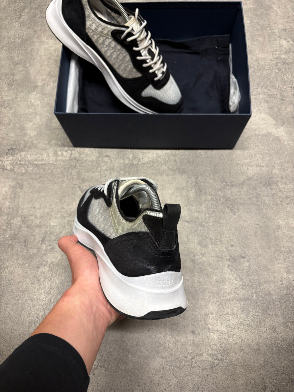 Dior B25 White/Black